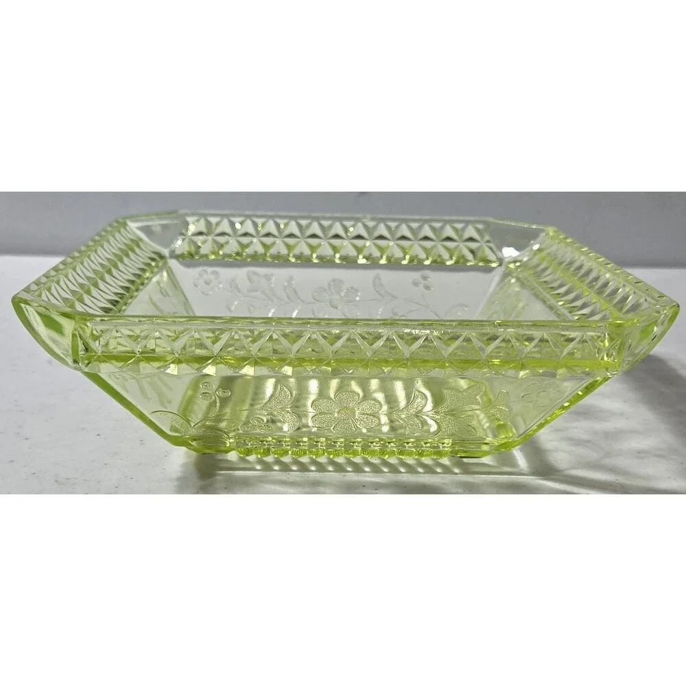 Vintage Uranium Depression Glass Candy Dish 7.5x7.5 EUC - Picture 2 of 6